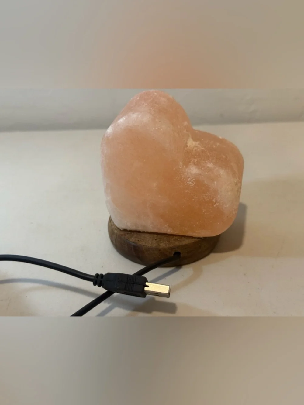 Himalayan Salt Lamp Table Heart ‎ Shape Crystal Salt Rock Lamp Wood Base